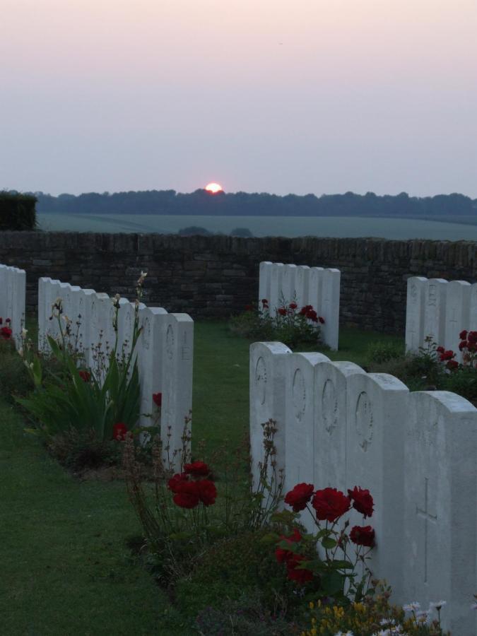 Chavasse House, Chavasse Farm, Somme Villa Hardecourt-aux-Bois Exteriör bild