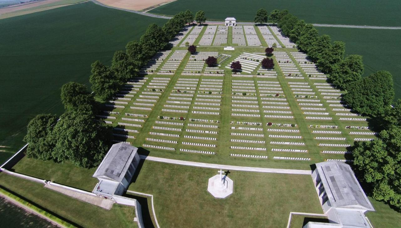 Chavasse House, Chavasse Farm, Somme Villa Hardecourt-aux-Bois Exteriör bild